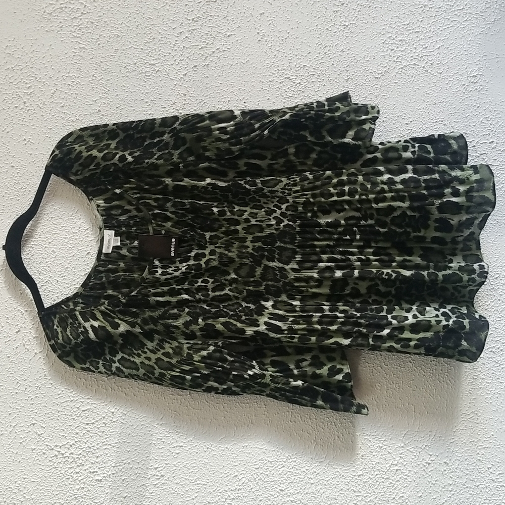 NWT Avenue blouse
